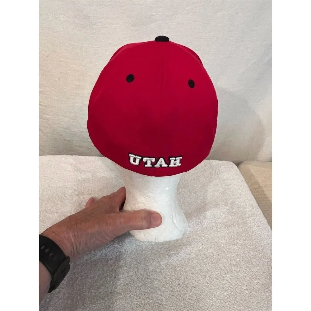 University of Utah Utes Zephyr Red Hat Unisex Adult Size M cap official licensed